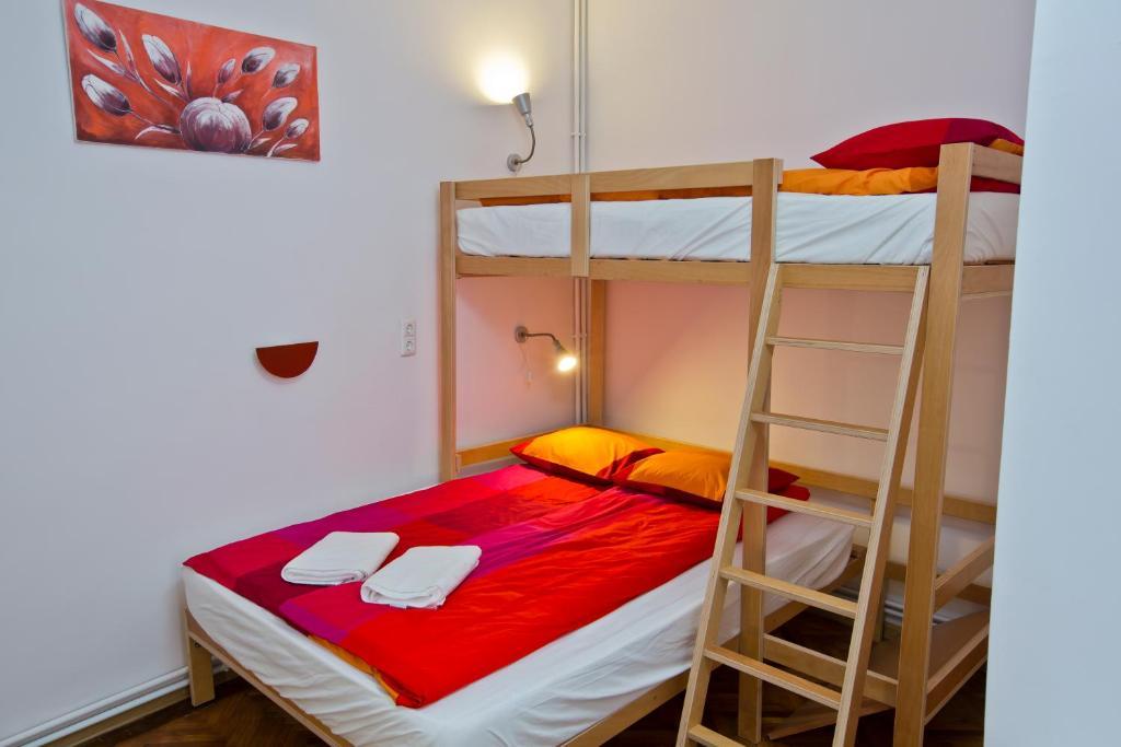 Centrum House Hostel Braşov Værelse billede